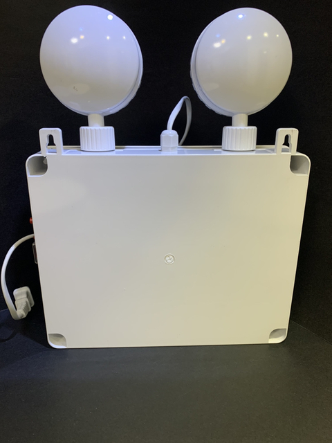 Lampe de têtes jumelles IP65 de preuve de l'eau de secours de batterie adaptée aux besoins du client rechargeable de LED