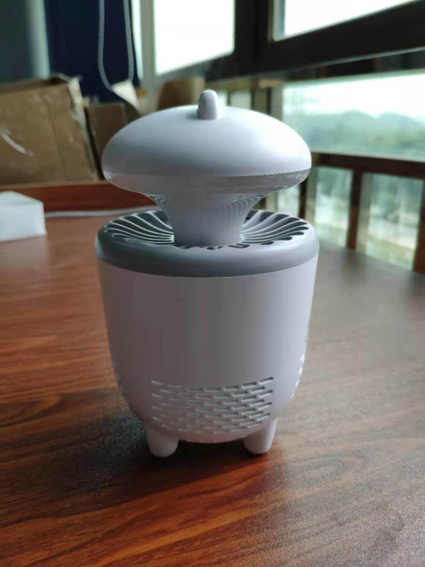 Lumière LED anti-moustiques