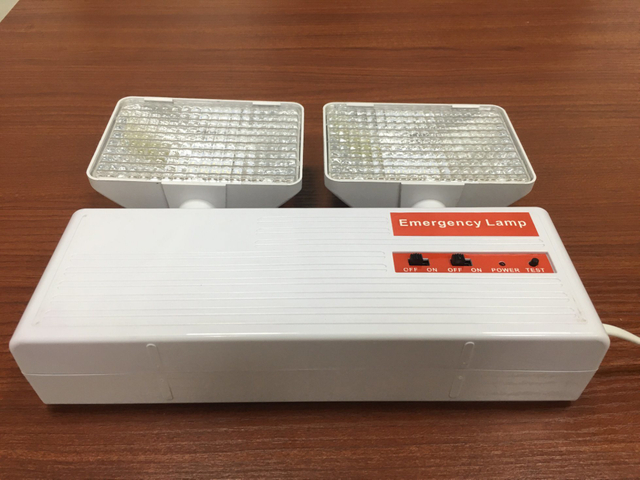 Lampe d'urgence de sécurité à têtes jumelles rechargeable à DEL