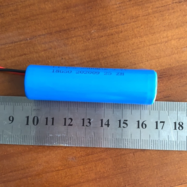 Batterie au lithium rechargeable 3,7 V 18650