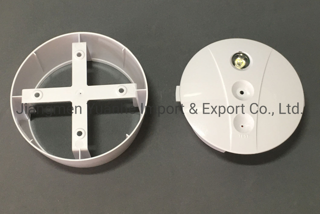 Éclairage de secours à DEL monté en surface