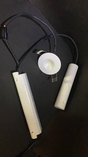 Downlight à batterie rechargeable d'urgence non entretenue à DEL